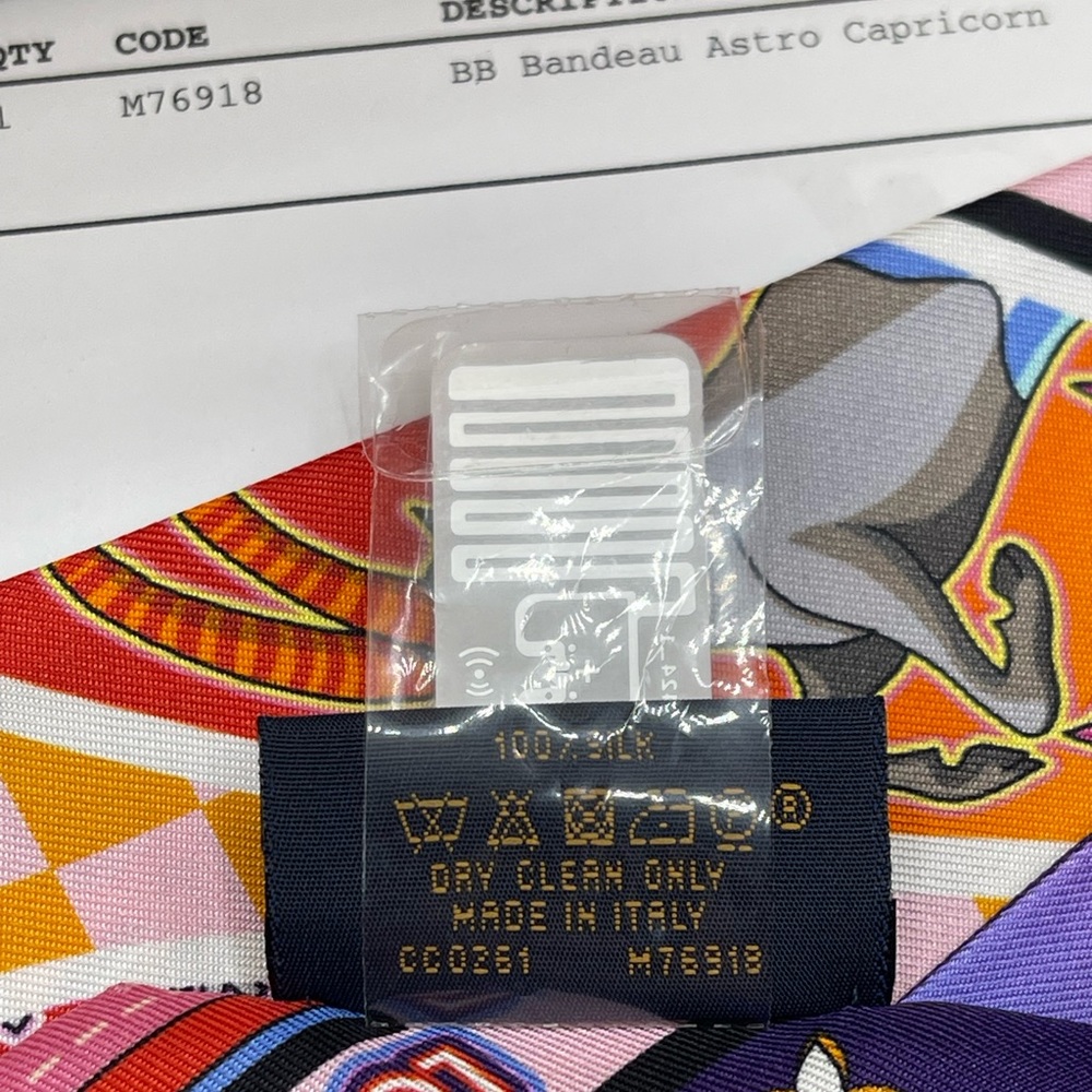 Louis Vuitton Capricorn ♑️ Astro BB Bandeau Neckerchief Twilly Scarf Wrap Rare - Picture 9 of 16